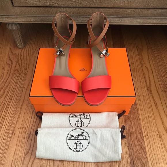 🚫sold🚫 Hermes Manege Kelly Buckle Sandals - Picture 2 of 8